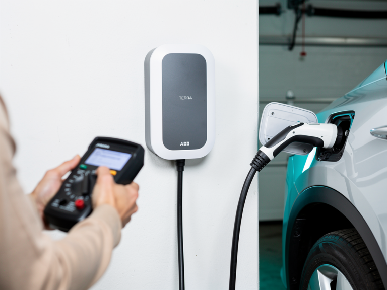 ABB Terra AC Wallbox Portable Test unter der Lupe – Leistung und Praxis ABB Terra AC Wallbox Portable 11 kW mobile Ladestation im Praxistest