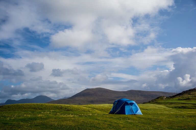 Mobile Wallbox Camping zum flexiblen Laden von Elektroautos unterwegs am Campingplatz