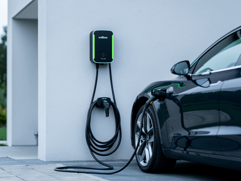 Wallbox Pulsar Max 22 kW Ladestation im Praxistest mit kompakter Bauweise und App-Steuerung