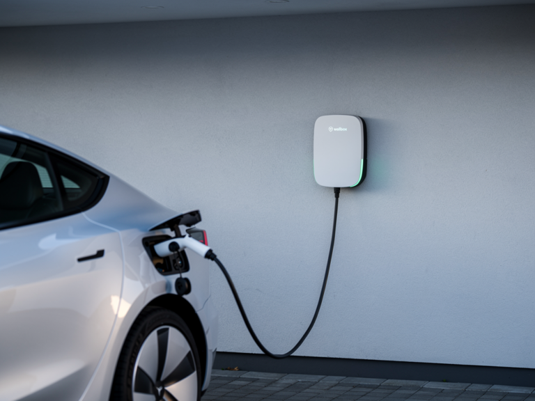 Wallbox Pulsar Plus 11kW Erfahrungen im Alltagstest für Zuhause ganz genau betrachtet Wallbox Pulsar Plus 11kW kompakte Ladestation im Alltagstest zuhause