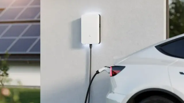 Bidirektionale Wallbox im Test: Wichtige Kriterien für optimale Ladeleistung und Steuerung