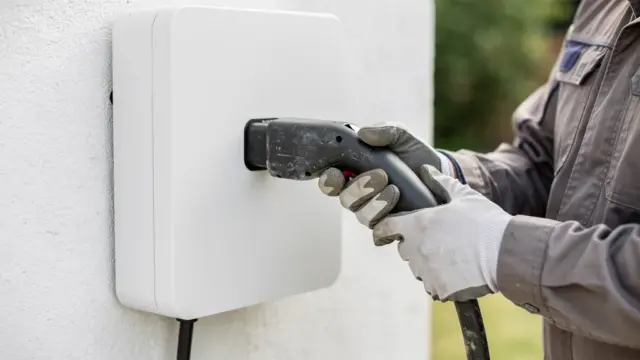 Wallbox Selbstcheck: Wartungstipps für optimale Funktion und Sicherheit